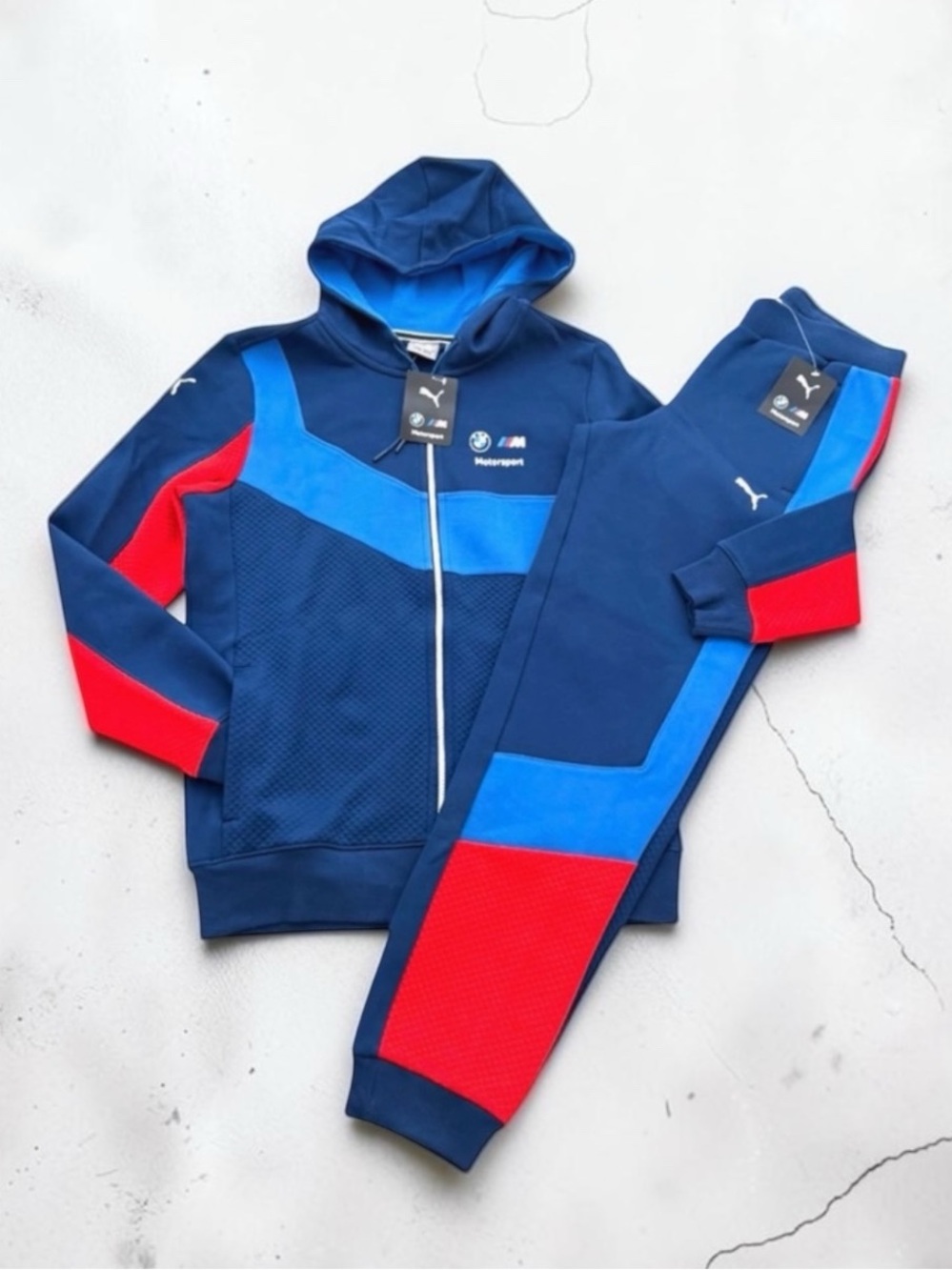 (NWT) Puma Men’s BMW Sport Full Zip Hoodie & Pant Set, Medium  (MSRP $190.00)
